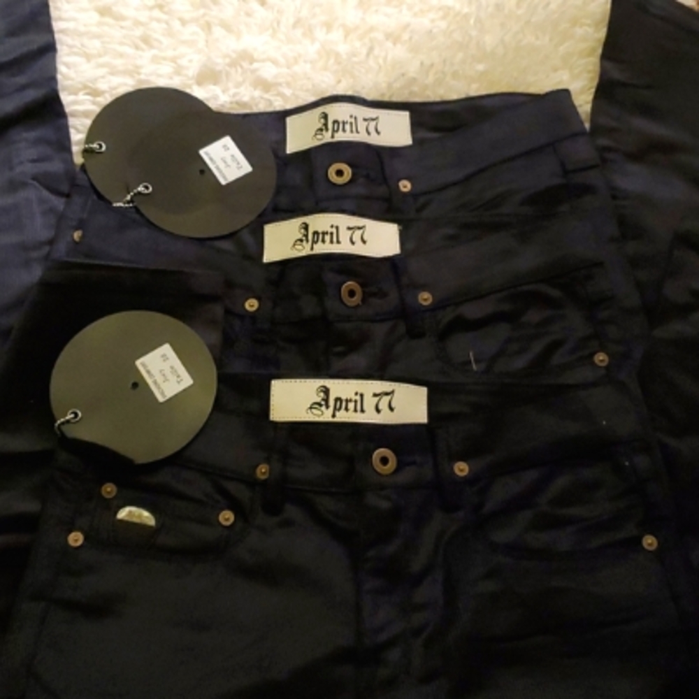 April 77 NWT Joey Dischord Comfort Jeans Sz 28